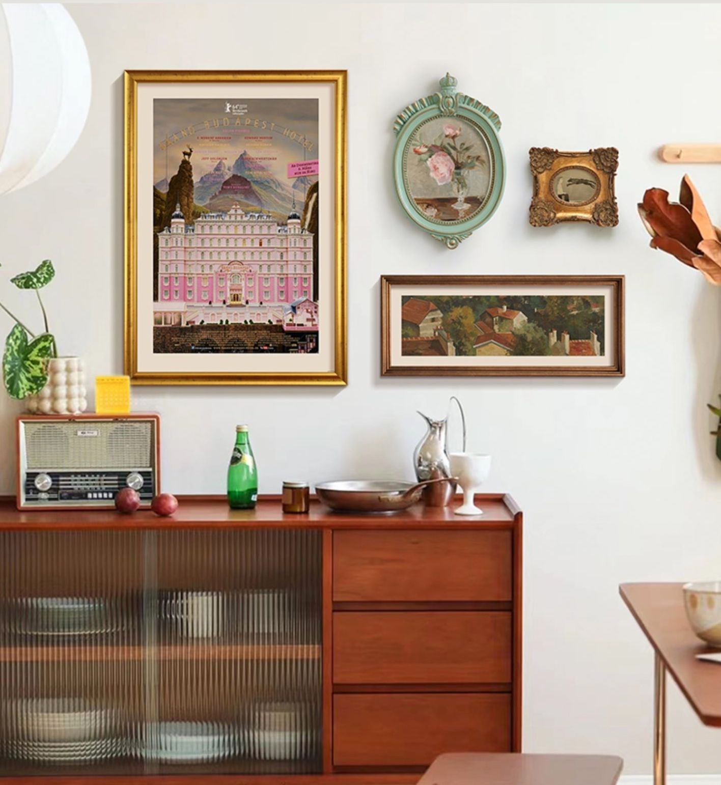 Set of 4 French Vintage Wall Art Decor – European-Inspired Canvas with Resin Frame | Elegant Home Décor