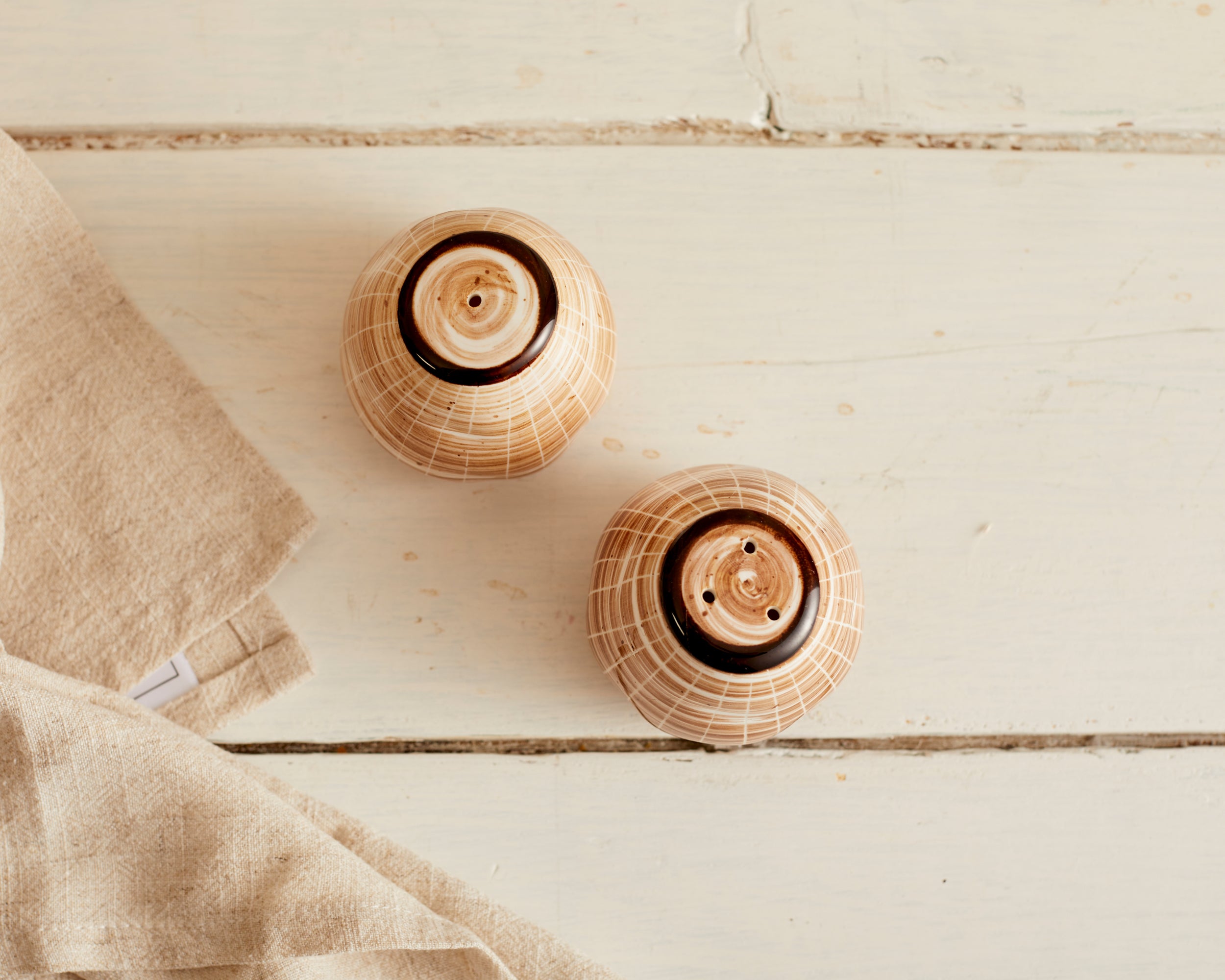 Marsali Porcelain Salt & Pepper Shakers – Modern French Luxury Tableware, Elegant Gloss Finish