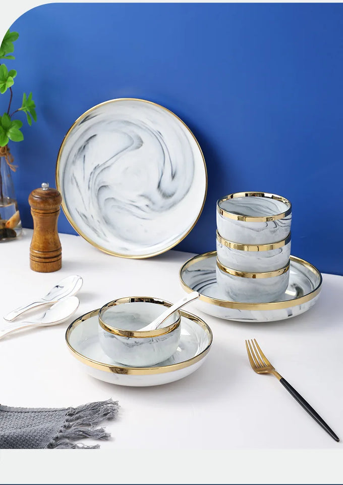 Luxury Blue & White Dinnerware Sets with Double-Sided Gilt Rims – Timeless Elegance
