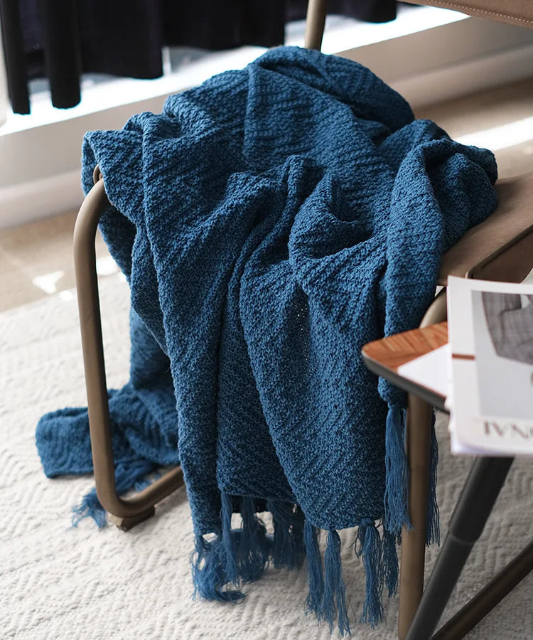 Vintage Charm Knitted Throw – Spring & Autumn Comfort