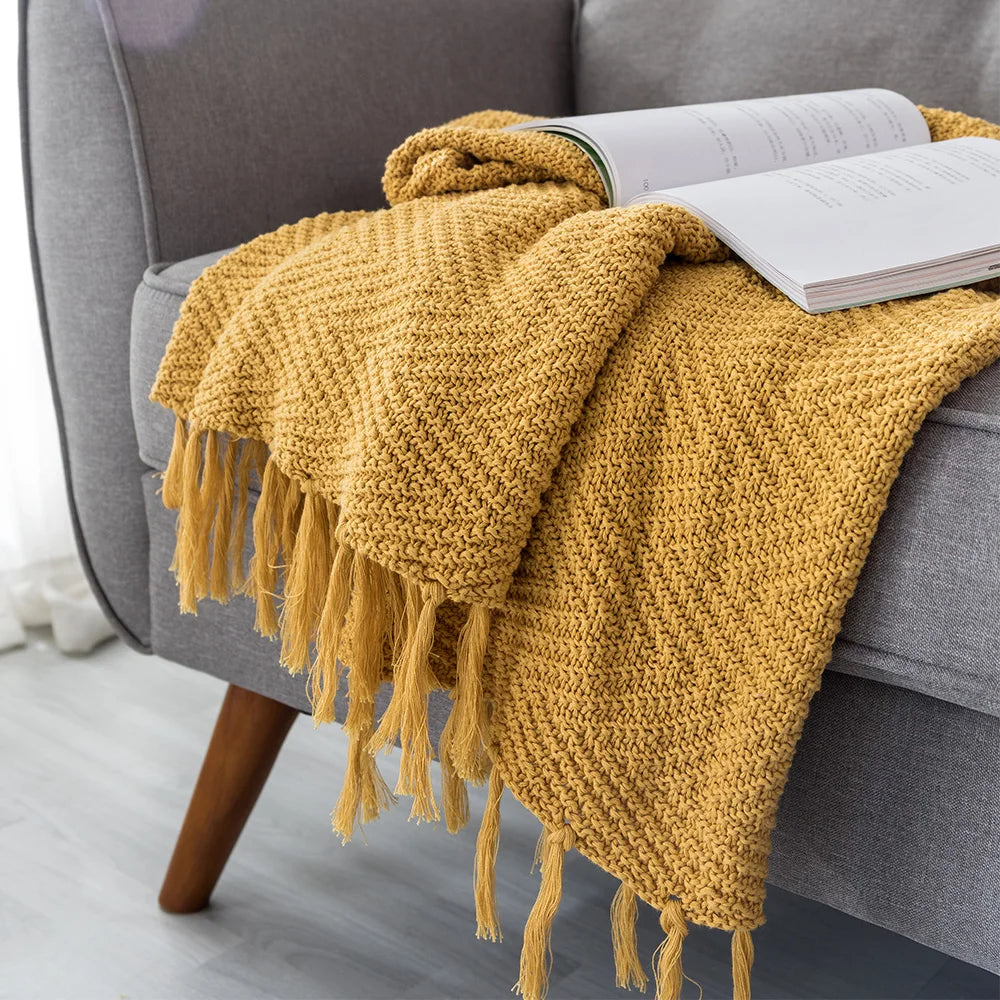 Vintage Charm Knitted Throw – Spring & Autumn Comfort