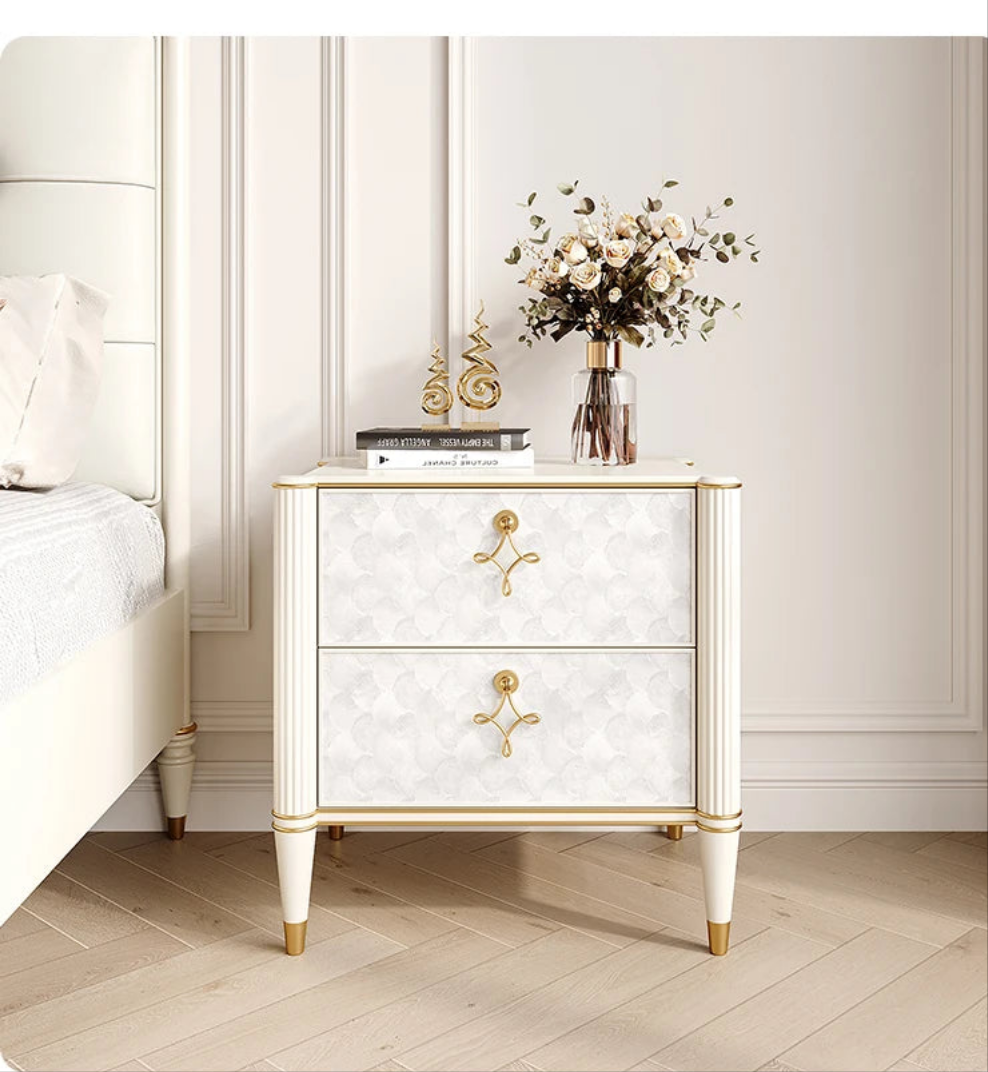 Hollywood Regency Art Deco Revival-nagtafeltjie – Luukse satynlakafwerking met goue lintstrikhandvatsels