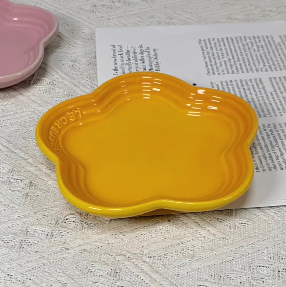 High-Gloss, high-quality Ceramic Blossom Dish – 14 cm in assorted vibrant colours WHIMSICAL HOME OF CREATIONS