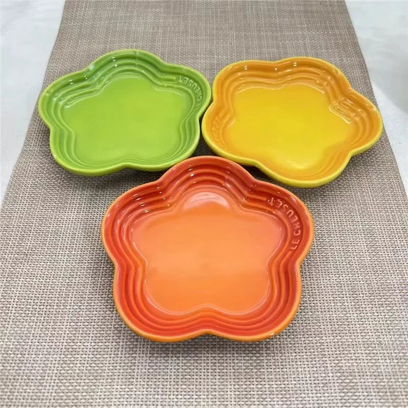High-Gloss, high-quality Ceramic Blossom Dish – 14 cm in assorted vibrant colours WHIMSICAL HOME OF CREATIONS