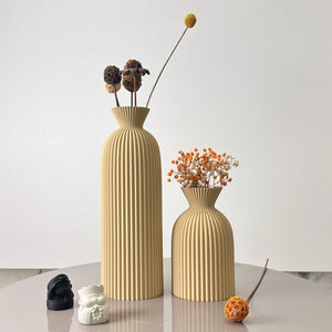 Piece Wavy Pattern Eccentric Vase Set – Stunning & Highly Popular