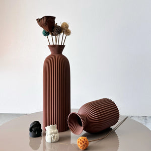 Piece Wavy Pattern Eccentric Vase Set – Stunning & Highly Popular