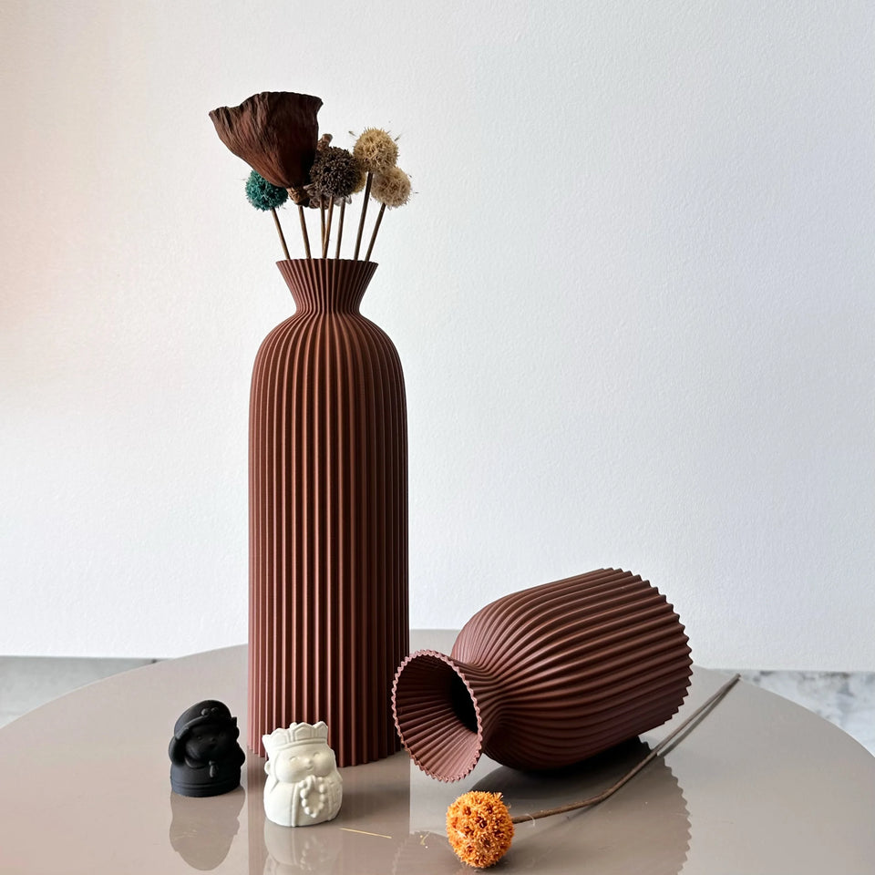 Piece Wavy Pattern Eccentric Vase Set – Stunning & Highly Popular