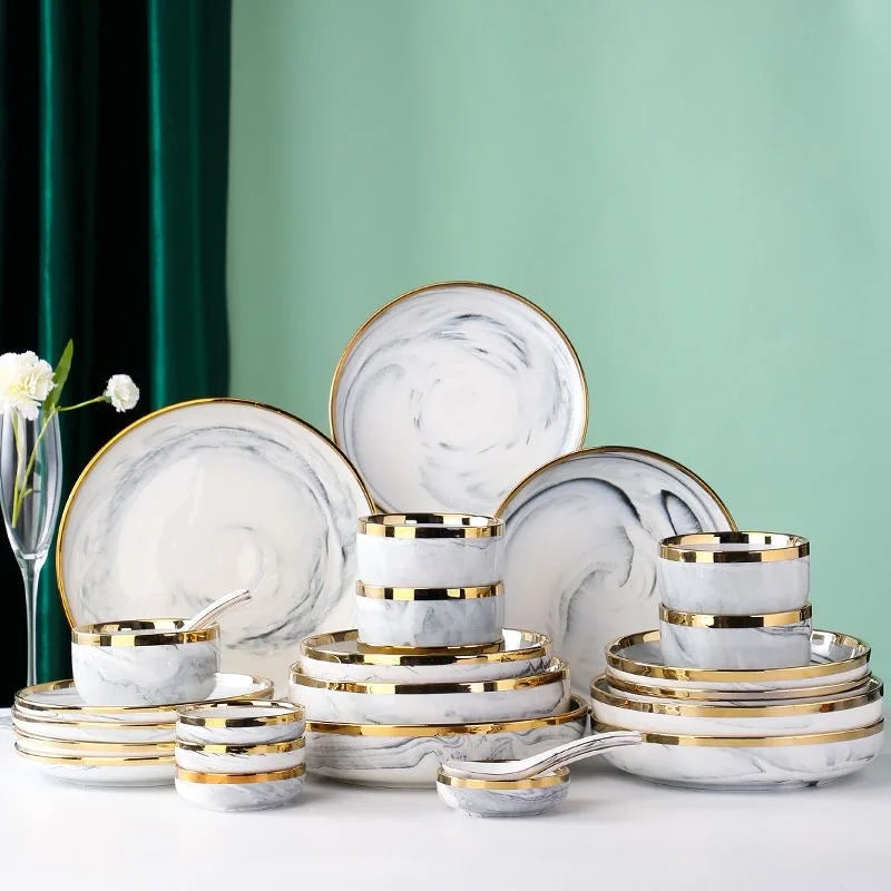 Luxury Blue & White Dinnerware Sets with Double-Sided Gilt Rims – Timeless Elegance