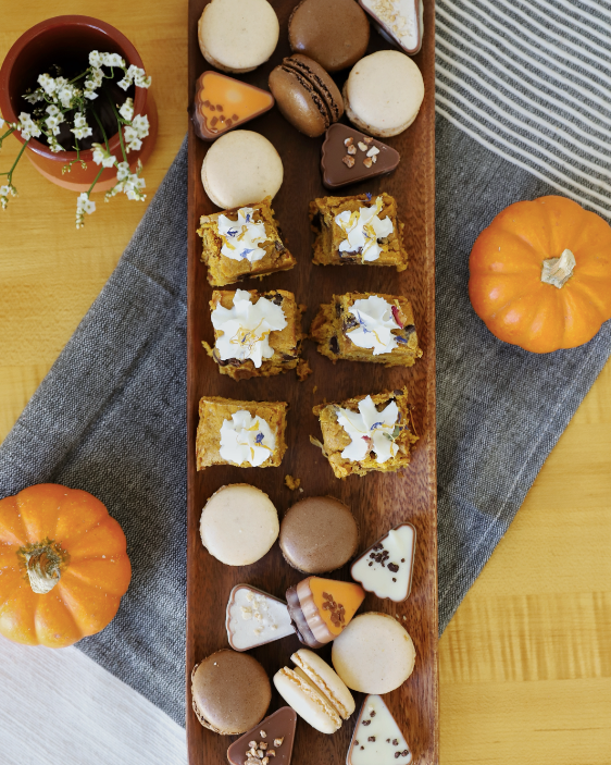 Chesapeake Navy Stripe Tea Towel – Luxury Hand-woven Cotton