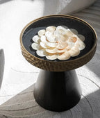 Uitstekende Luukse Art Deco Boho Koffietafel – Handgemaakte Natuurlike Skulp Inlegsel met Smeeyster Geometriese Basis &amp; Glasblad