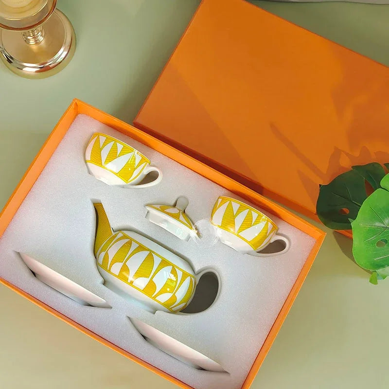 Elegant Bone China Dinnerware Set in Diamond Pattern – Sunshine Yellow