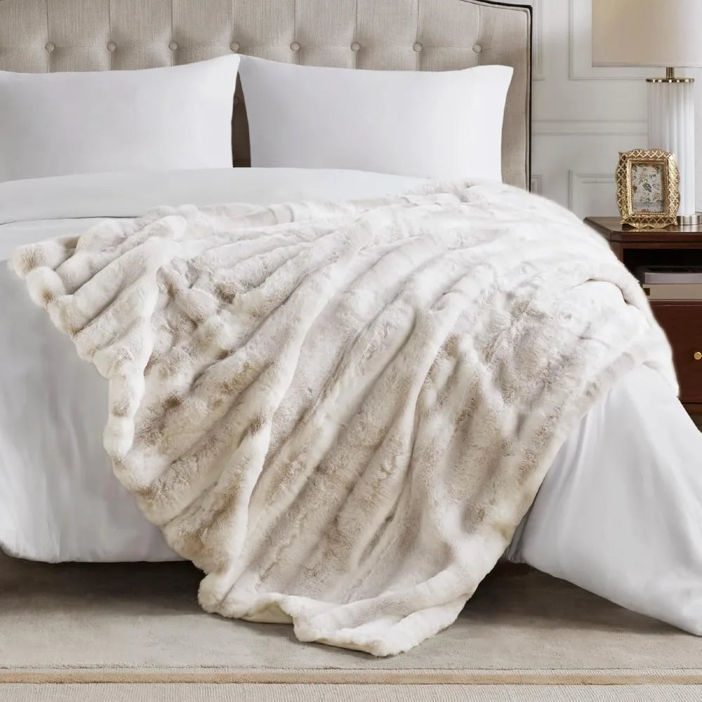Frost Fox Fluffy Throw Blanket - Soft Faux Fur