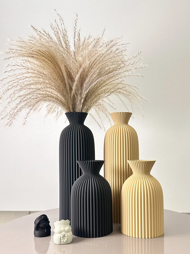 Piece Wavy Pattern Eccentric Vase Set – Stunning & Highly Popular