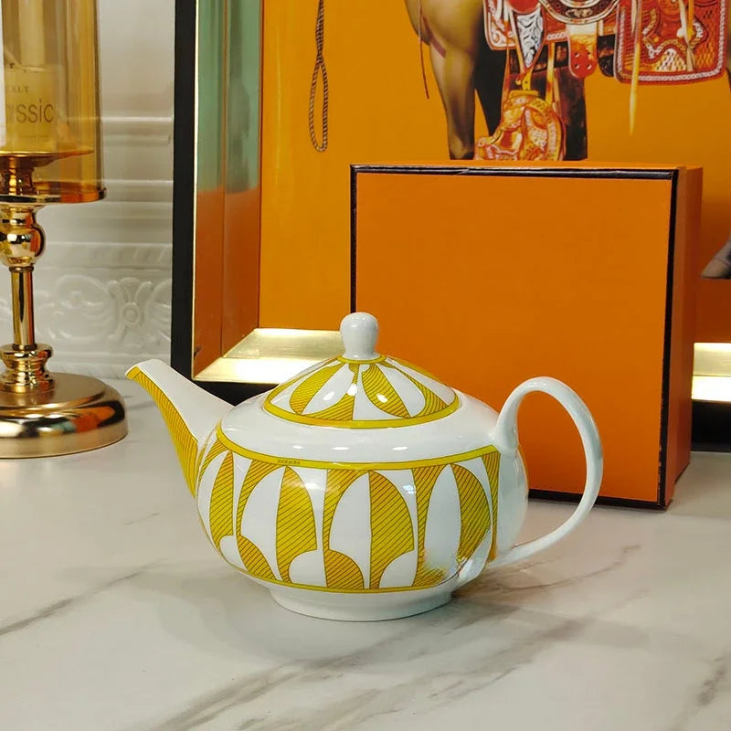 Elegant Bone China Dinnerware Set in Diamond Pattern – Sunshine Yellow