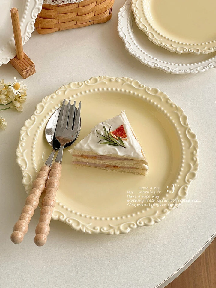 French Style Gentle Cream Ceramic Dessert Dishes