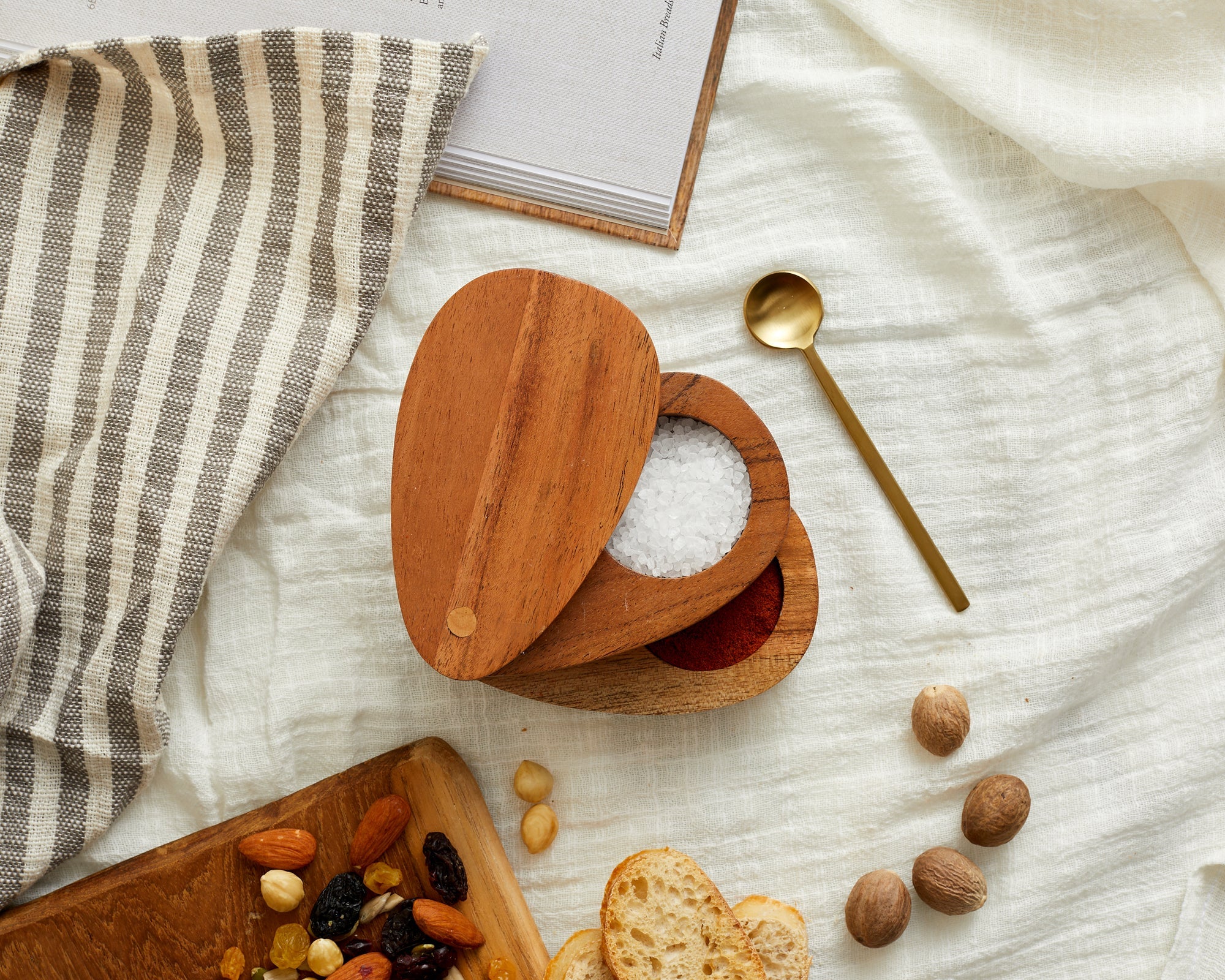 Acacia Wood Seasoning Pot with Lid – Double Compartment Spice Storage