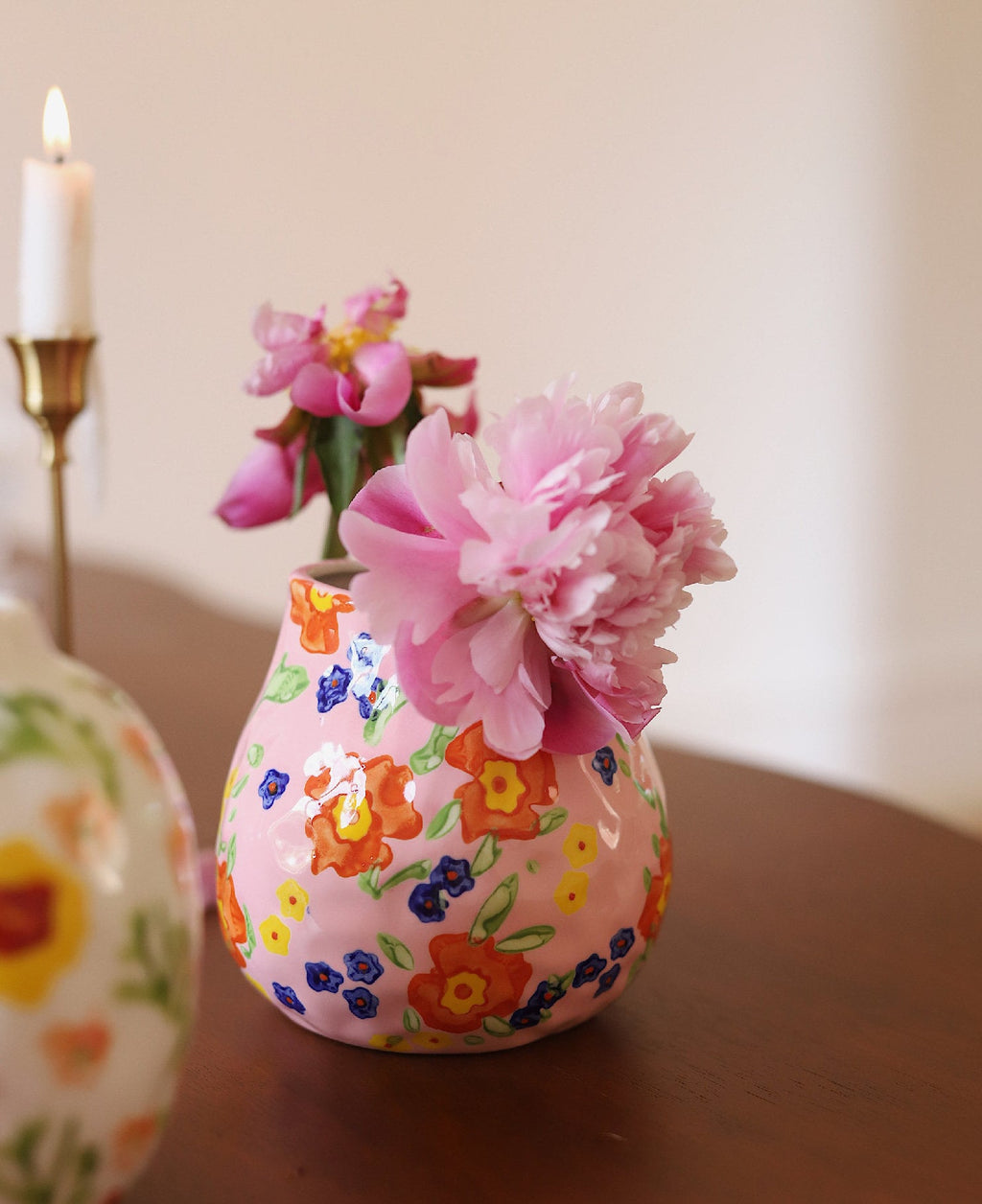 Luxury Hand-Painted Ceramic Flower Vase – Artisan Home Décor & Elegant Floral Display