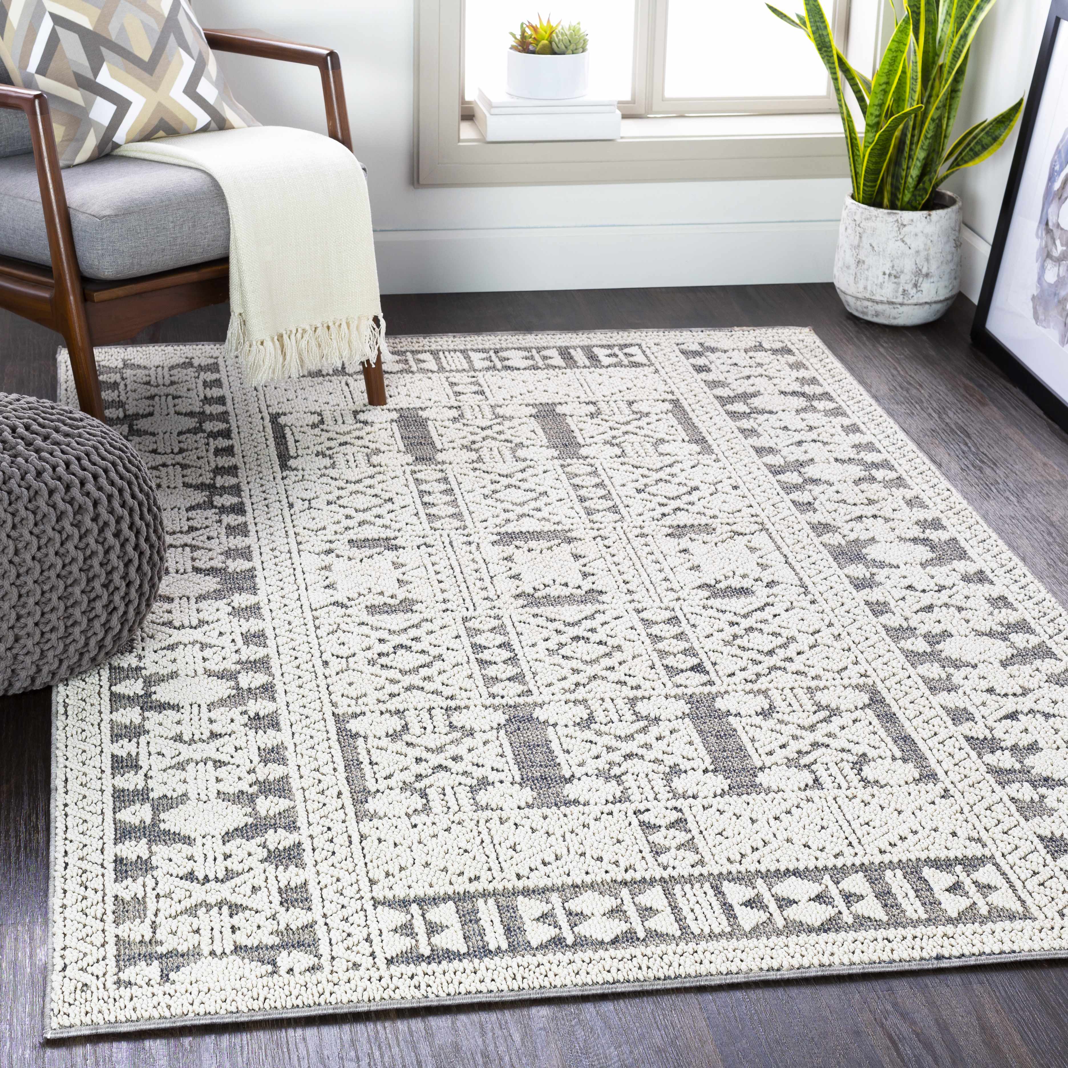 Luxury Transitional & Bohemian Machine-Woven Polypropylene Rug – White, Black, Gray
